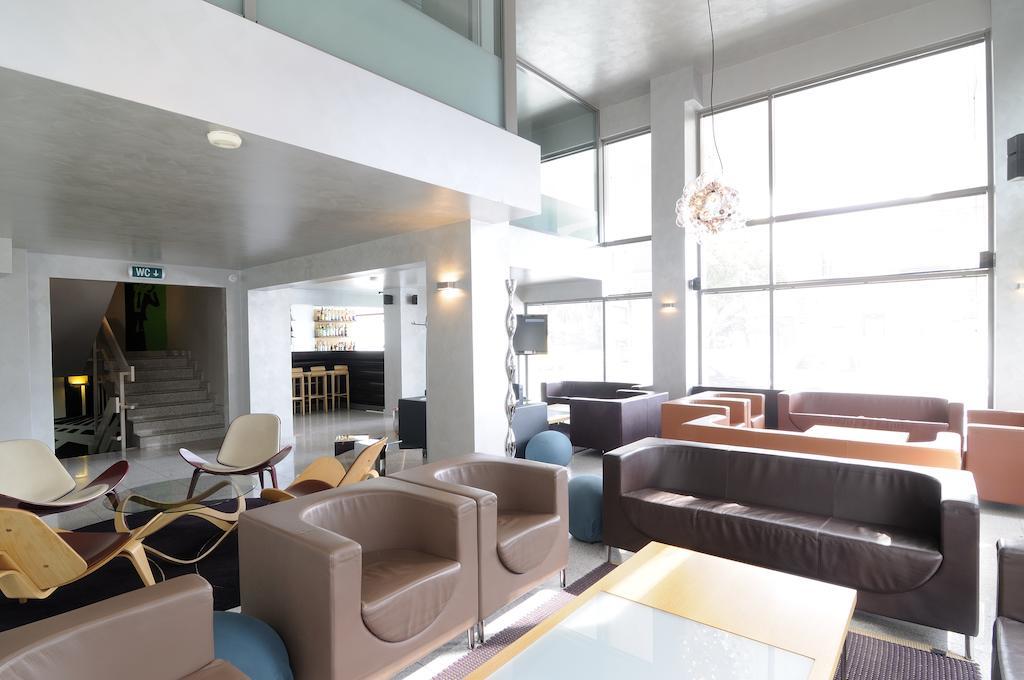 ספארטי Maniatis Hotel מראה חיצוני תמונה