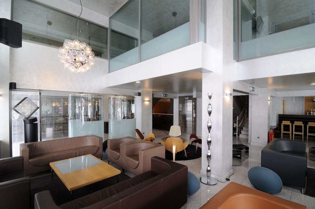 ספארטי Maniatis Hotel מראה חיצוני תמונה